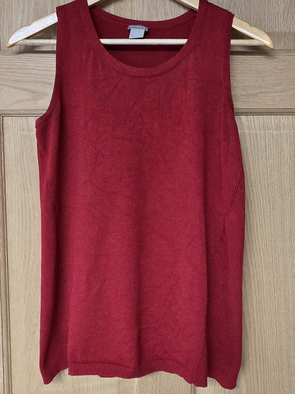 Chico's Women's Red Sleeveless Knit Tank Size S (Chico Size 0)